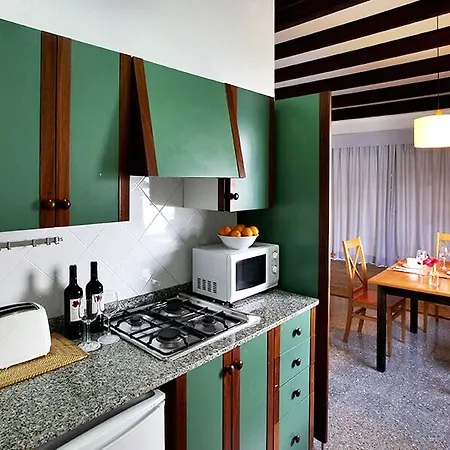 Aluasun Far Menorca Lejlighedshotel 2*