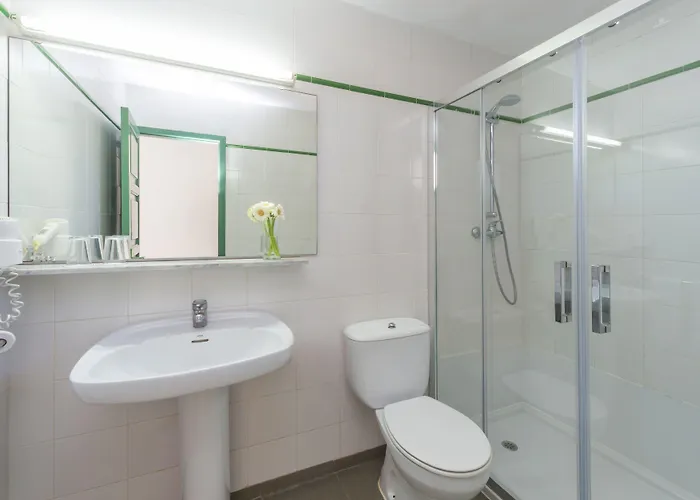 Aluasun Far Menorca 2*