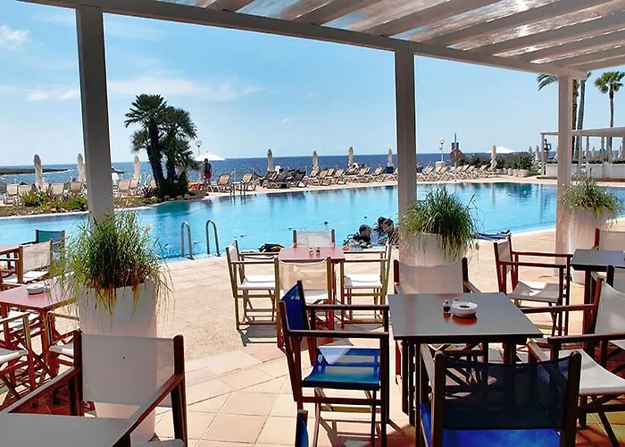 Aluasun Far Menorca Aparthotel