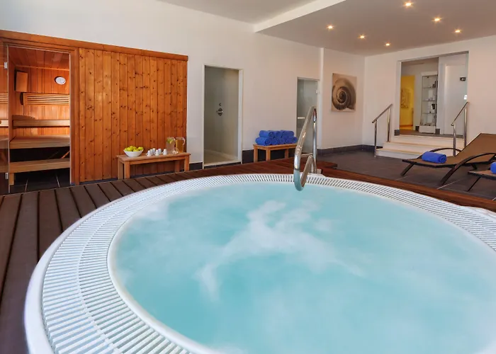 Aluasun Far Menorca Apartahotel 2*