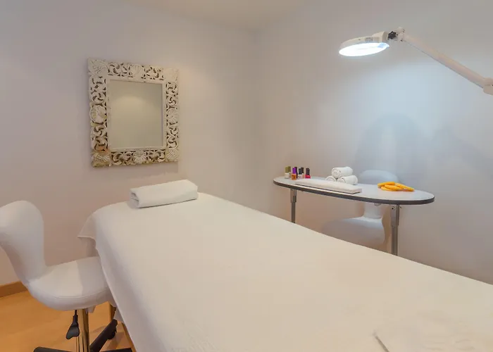 Aluasun Far Menorca Apartahotel