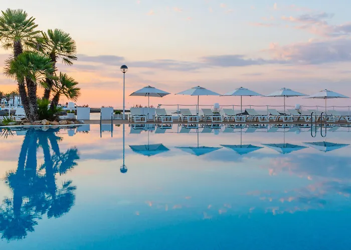 Aluasun Far Menorca Apartahotel