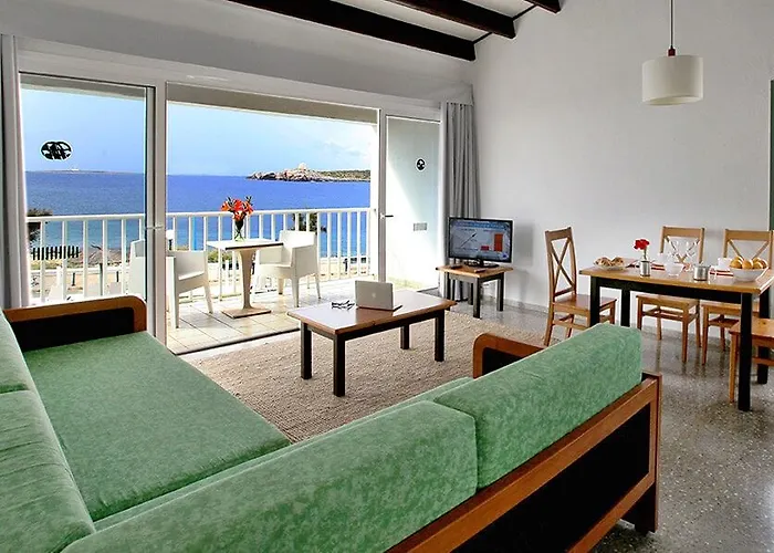 Aluasun Far Menorca Apartahotel S'Algar