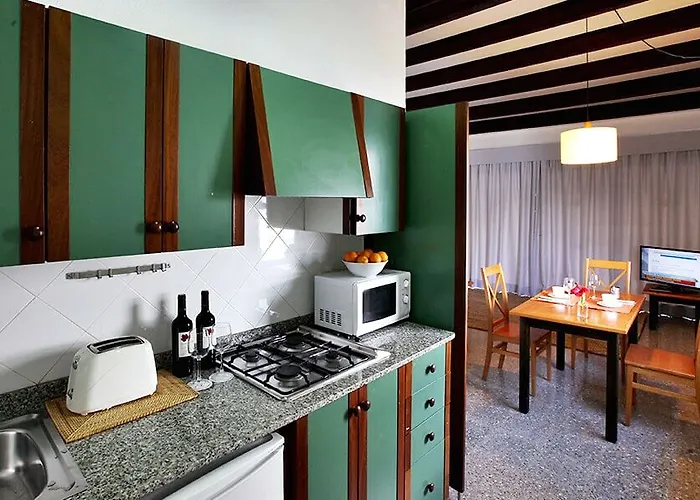 Aluasun Far Menorca Apartahotel 2*