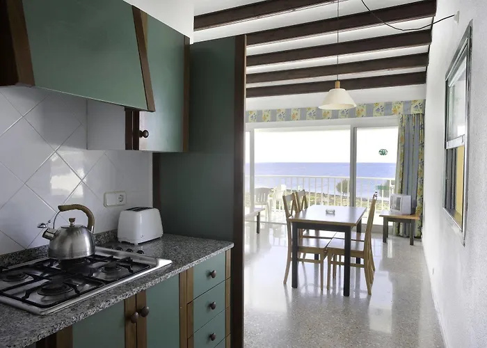 Aluasun Far Menorca 2*